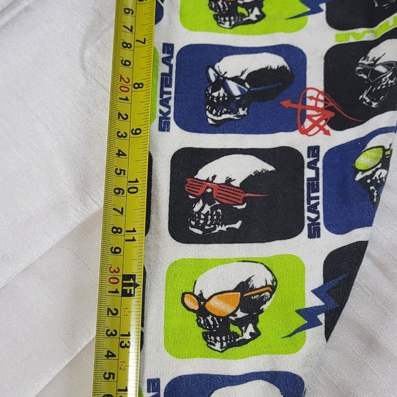 Kids Skulls Graphic Zip Hoodie in White,Pockets Sz M - Picture 9 of 13